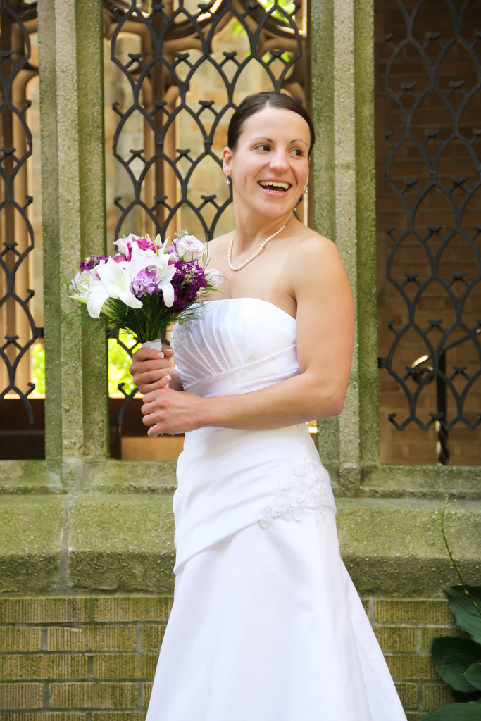 A guide to spray tanning for your wedding day