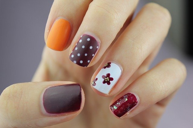 Applying spray tan? Don’t forget to consider your nails!