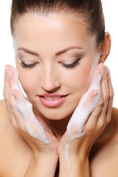 How To Prepare Skin For A Spray Tan